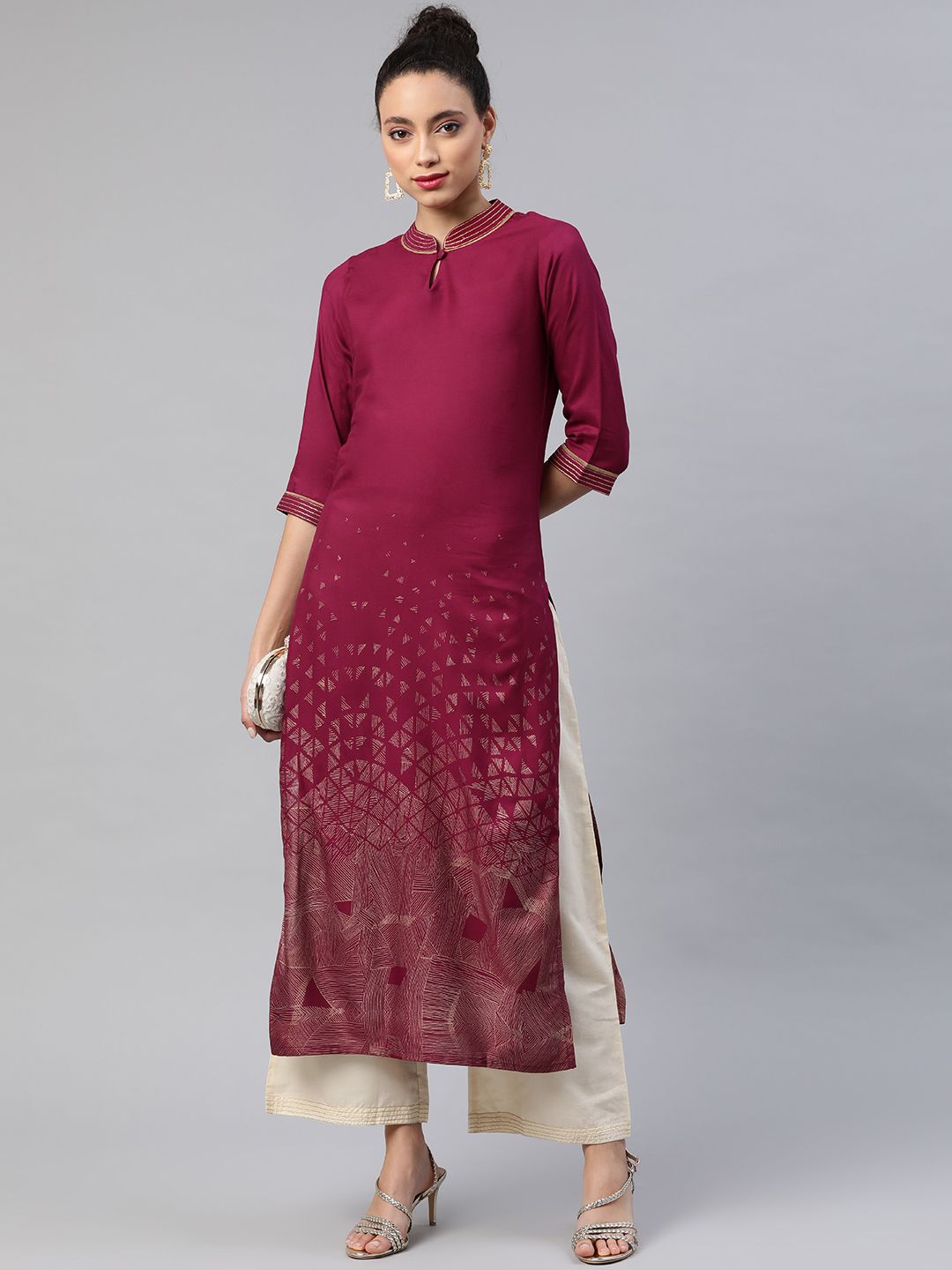 Dhiyona IE Women Purple & Golden Foil Printed Straight Kurta