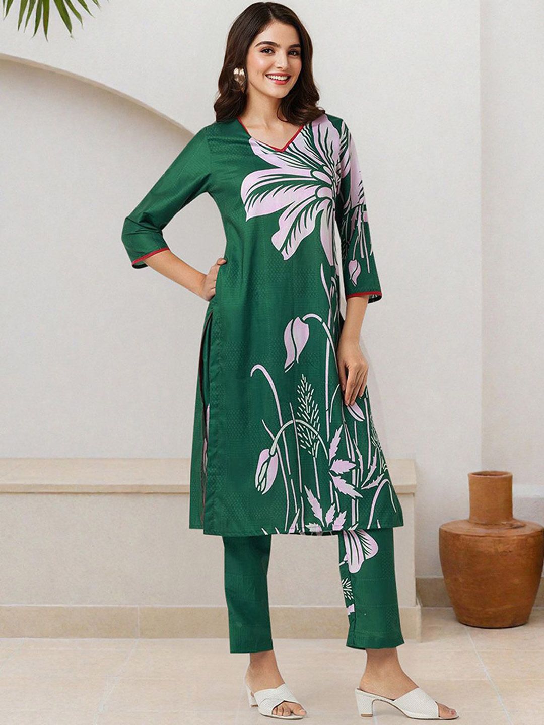 Dhiyona IS Women's Women Printed Regular Kurta with Trousers