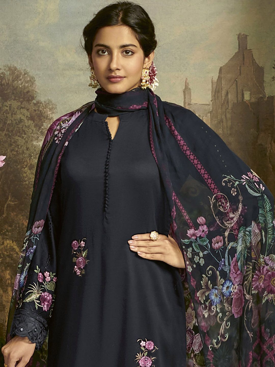 Dhiyona IE Floral Embroidered Regular Thread Work Kurta with Trousers & Dupatta