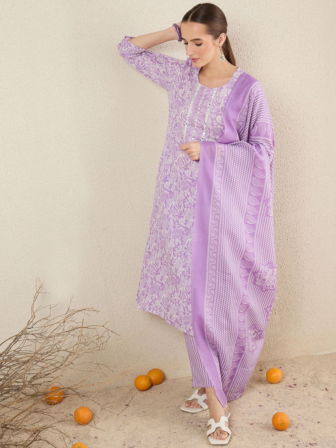 Women Floral Printed Kurta with Trousers & Dupatta