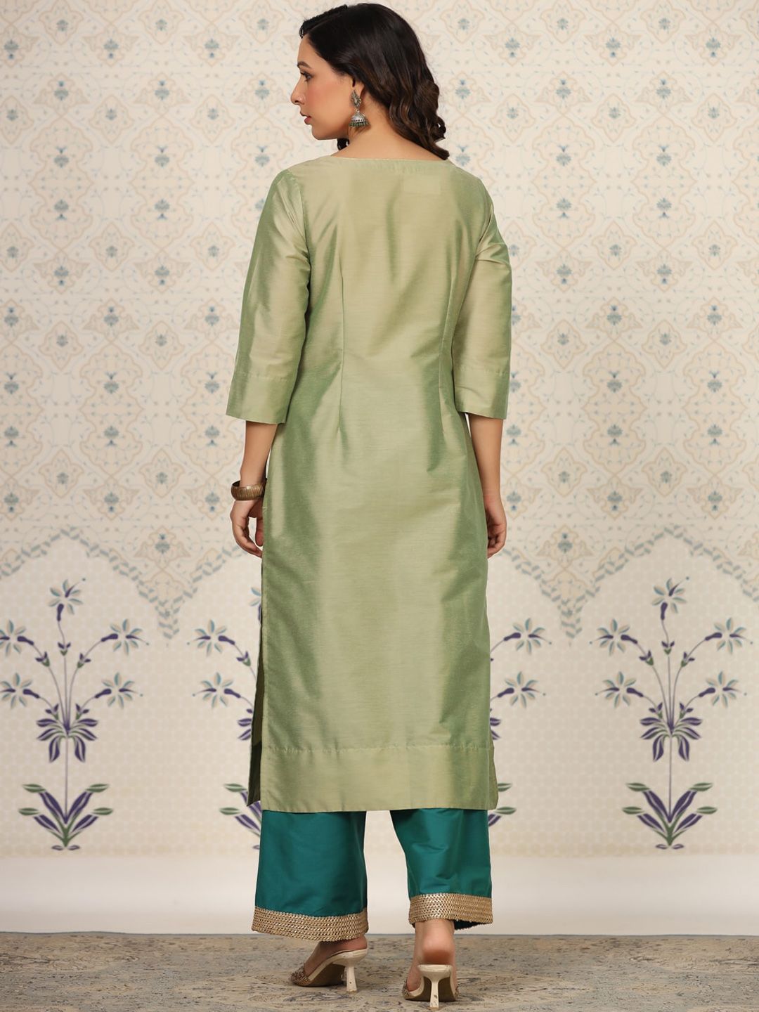 Dhiyona OD Round Neck Kurta With Palazzos