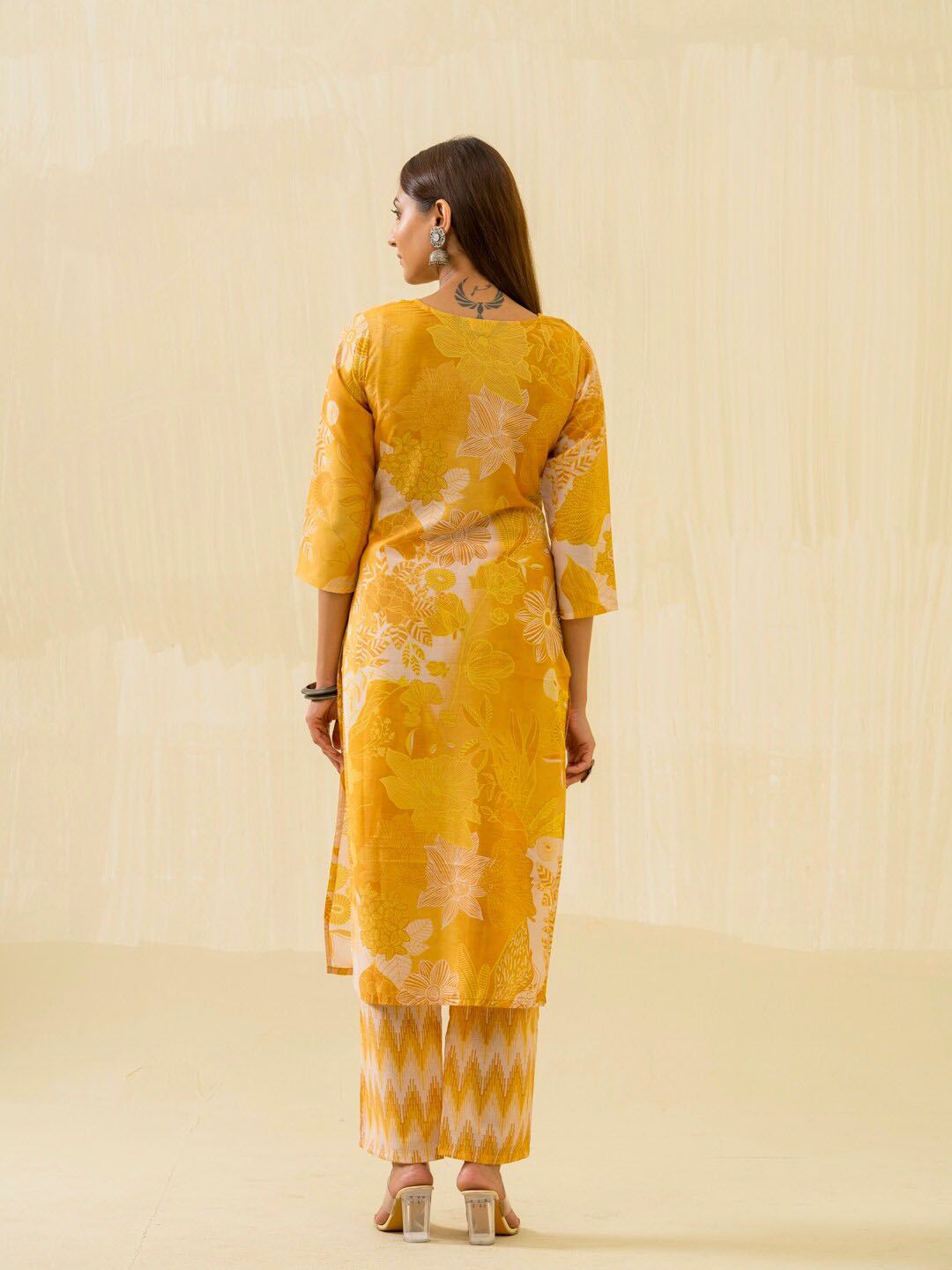 Dhiyona IS Women's Yellow Floral Printed Regular Kurta with Palazzos