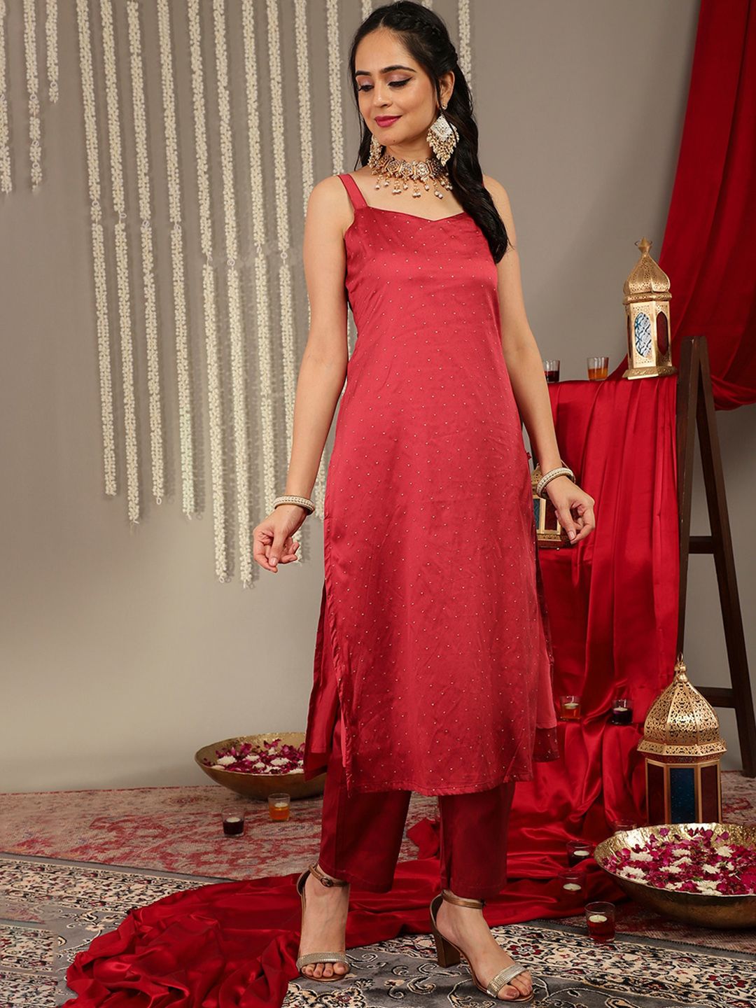 Dhiyona VA Women'sWoven Design Shoulder Straps Zari Detail Straight Kurta & Trousers With Dupatta