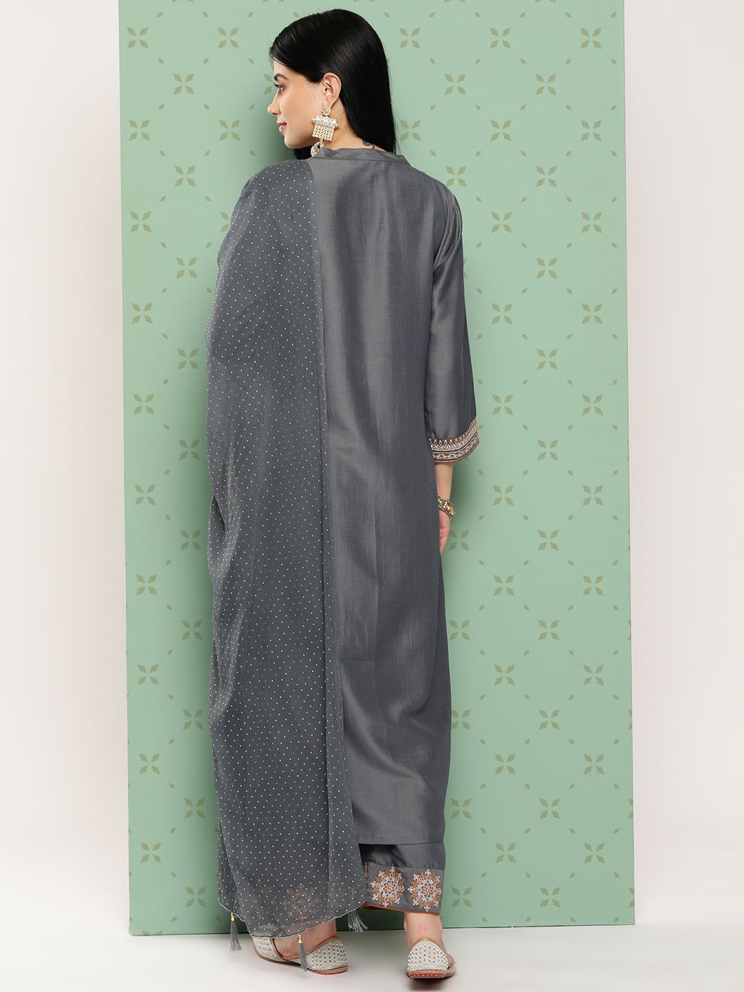 Dhiyona VA Women's Ethnic Motifs Yoke Design Regular Thread Work Kurta with Trousers & Dupatta