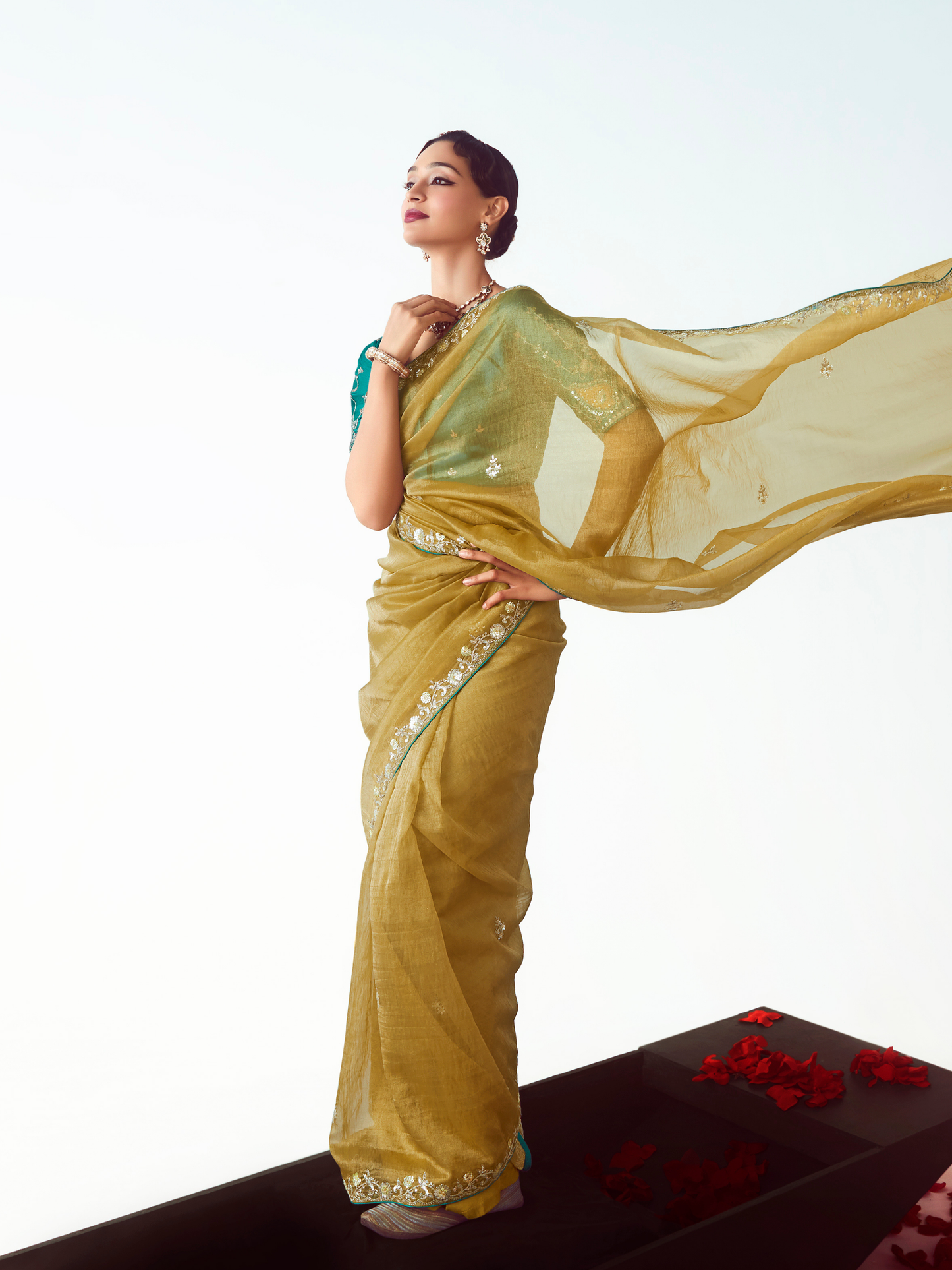 Dhiyona KM Women Yellow Silk Saree