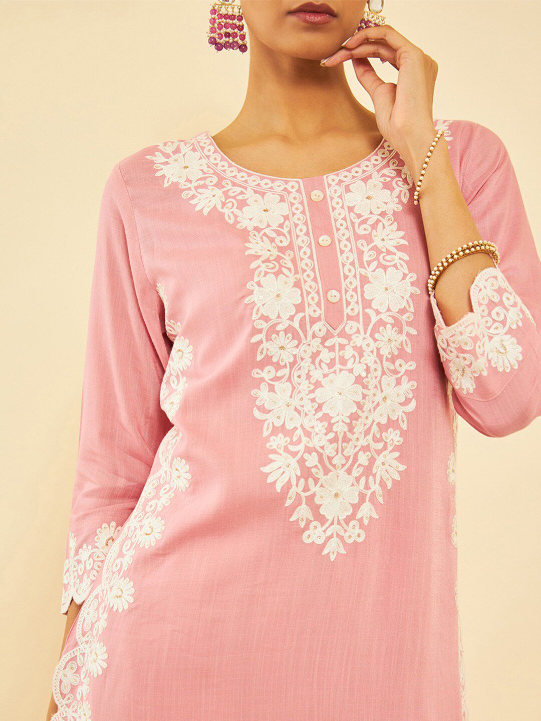 Dhiyona SO Women's Ethnic Motifs Embroidered Straight Kurta with Trousers