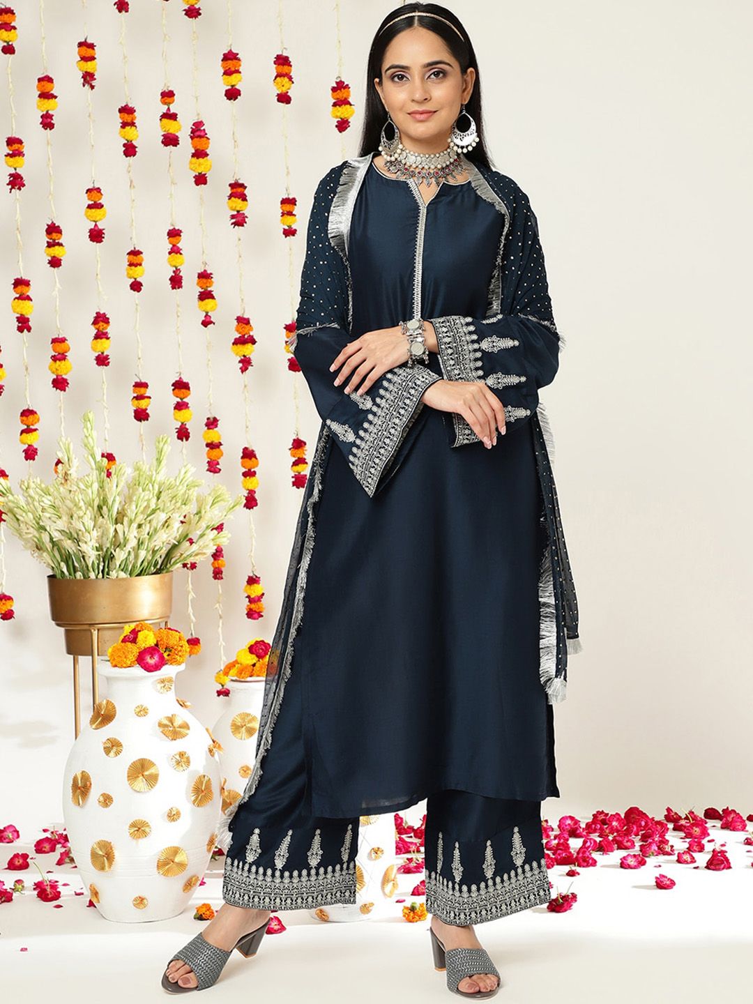 Dhiyona VA Women'sEthnic Motifs Zari Embroidered Regular Kurta With Trousers & With Dupatta