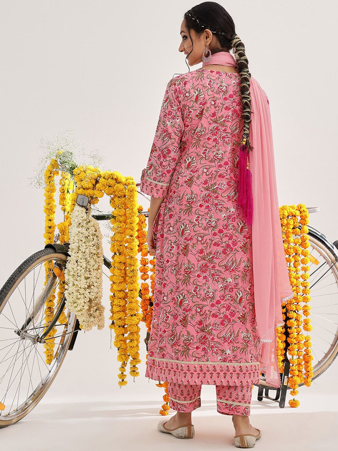 Dhiyona VA Women'sPink Ethnic Motifs Printed Thread Work Straight Kurta & Trousers With Dupatta