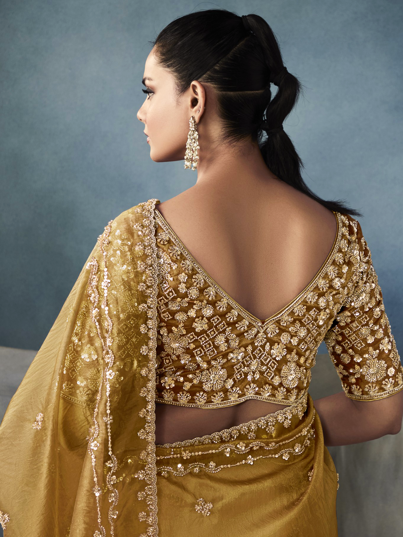Dhiyona KM Women Tissue Embroidered Fancy Heavy Border Saree