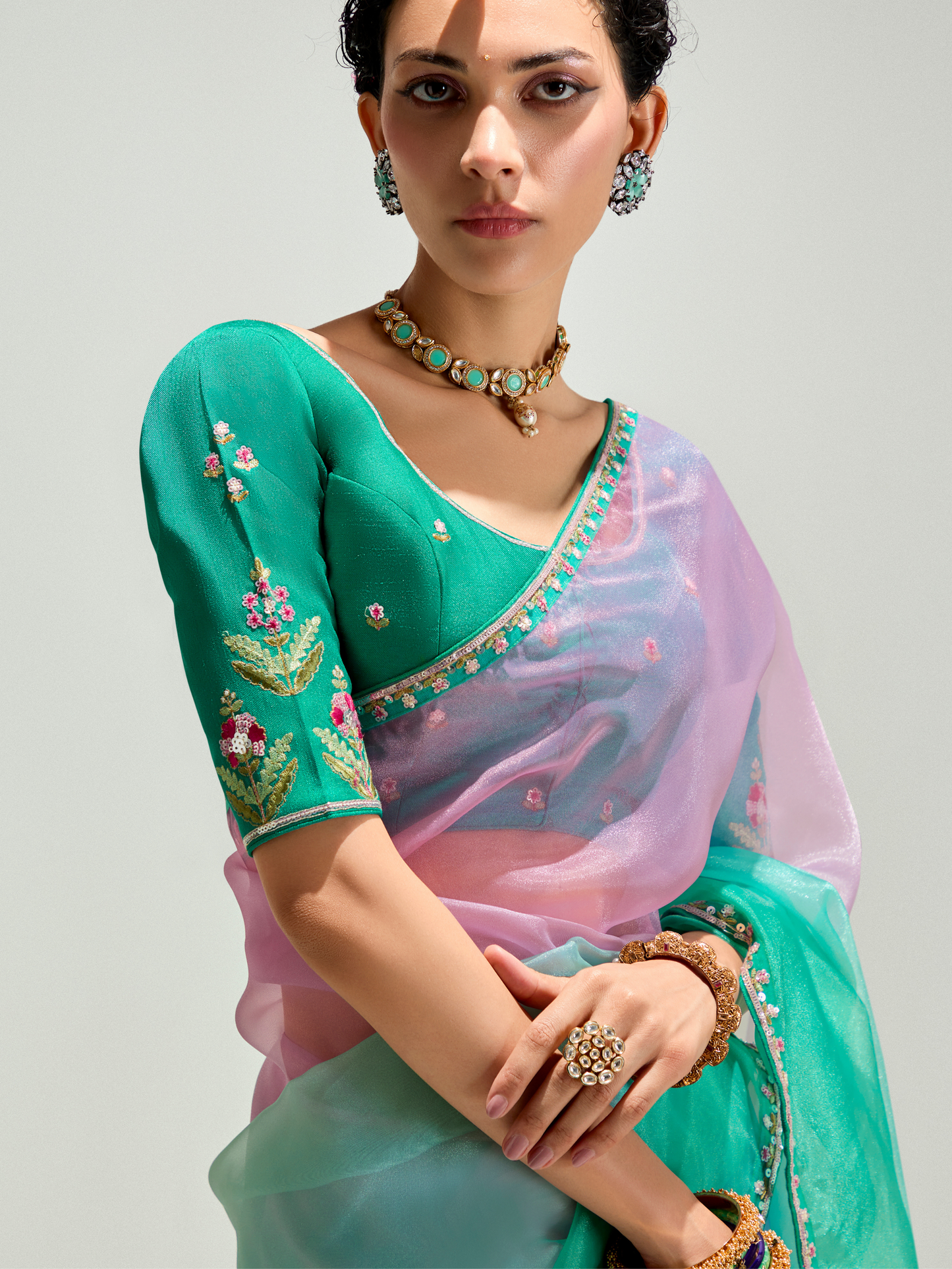 Dhiyona KM Women Teal Shade Organza Saree