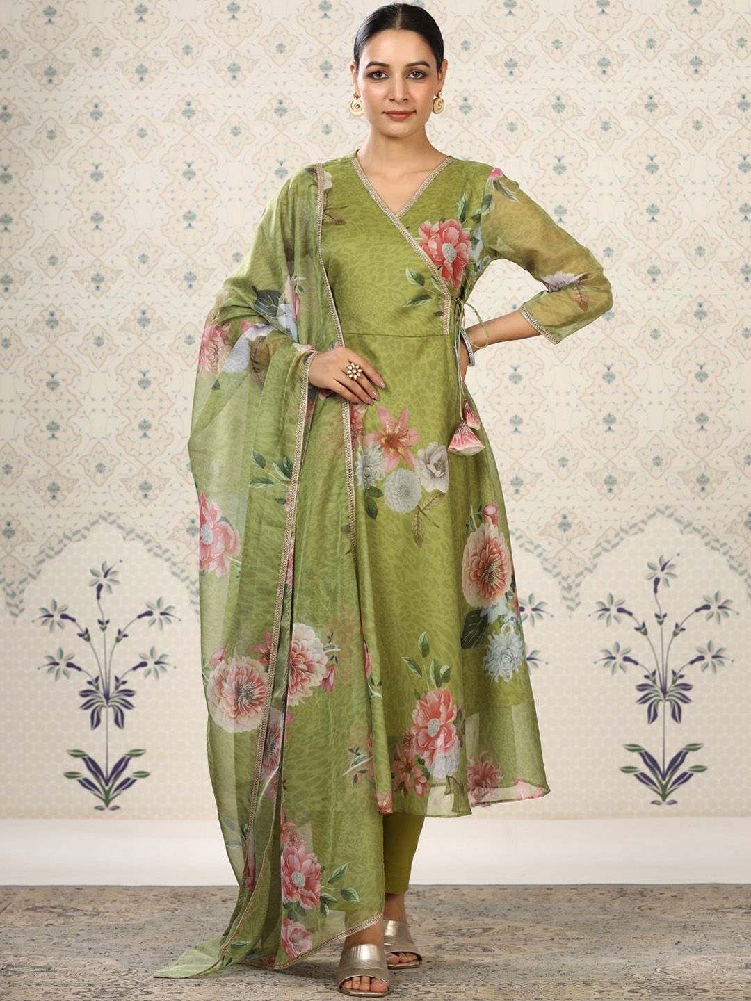 Dhiyona OD Floral Printed Angrakha Kurta With Trousers & Dupatta