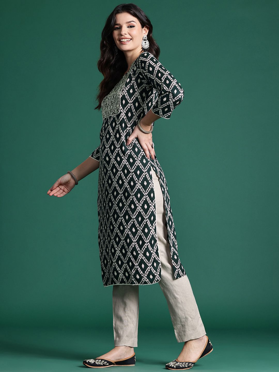 Dhiyona IE Geometric Printed Mirror Work Kurta