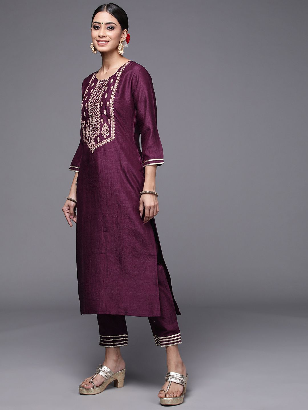 Dhiyona IE Women Purple & Cream Embroidered Gotta Patti Kurta with Trousers & Dupatta