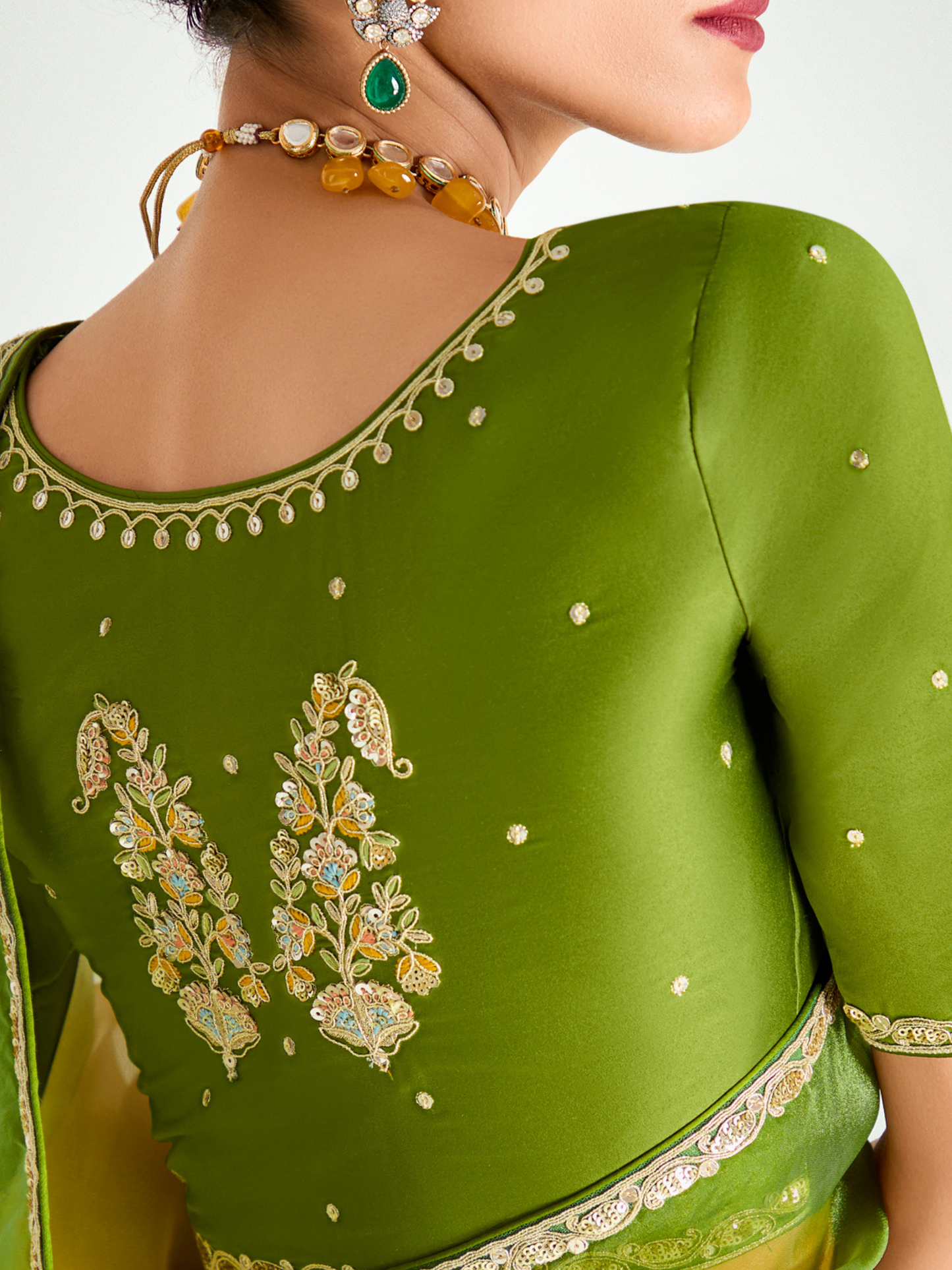 Dhiyona KM Women Green Shade Organza Saree
