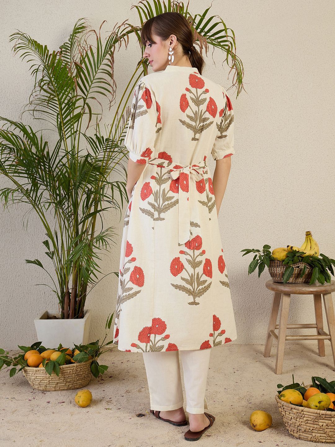 Dhiyona IE Floral Printed Mandarin Collar A-Line Kurta