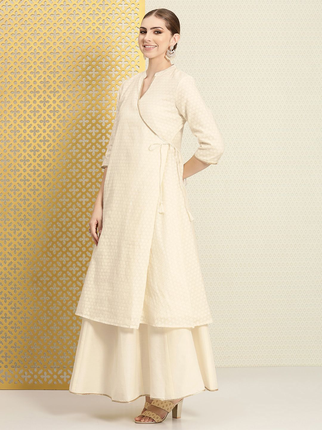 Dhiyona PD Women Women Angrakha Thread Work Jashn Kurta With Skirt & Dupatta