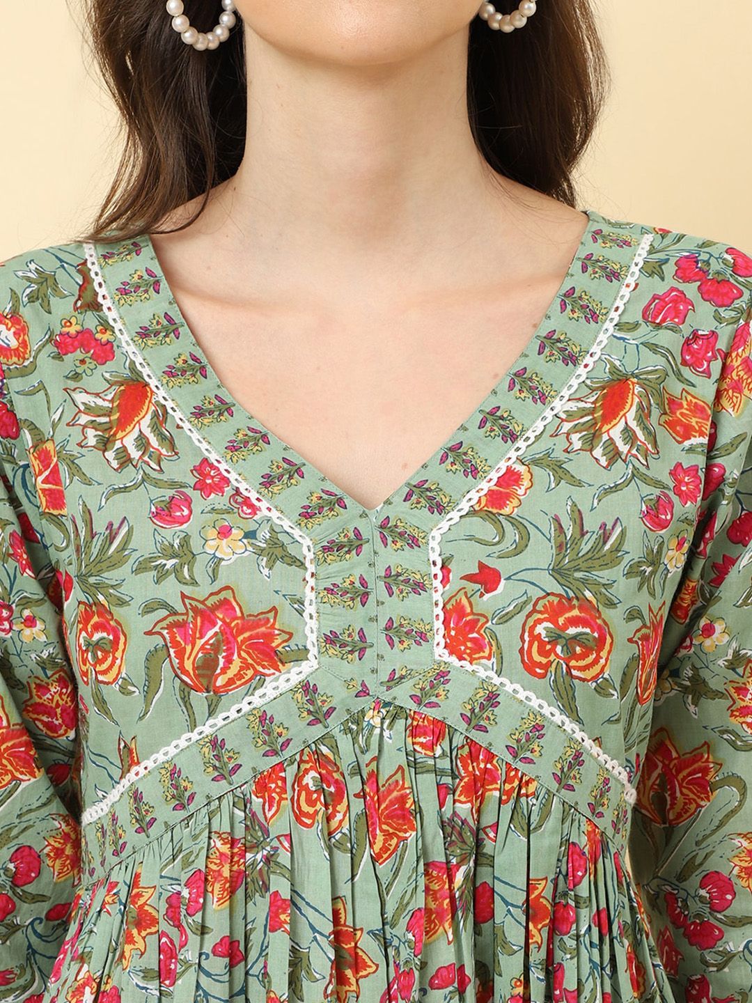 Dhiyona VA Women'sFloral Printed A-Line Pleated Pure Cotton Kurta with Trousers & Dupatta