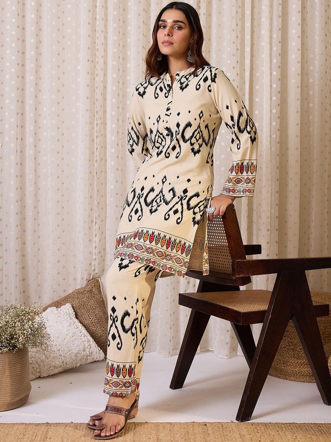 Dhiyona IE Printed Mandarin Collar Tunic With Trousers