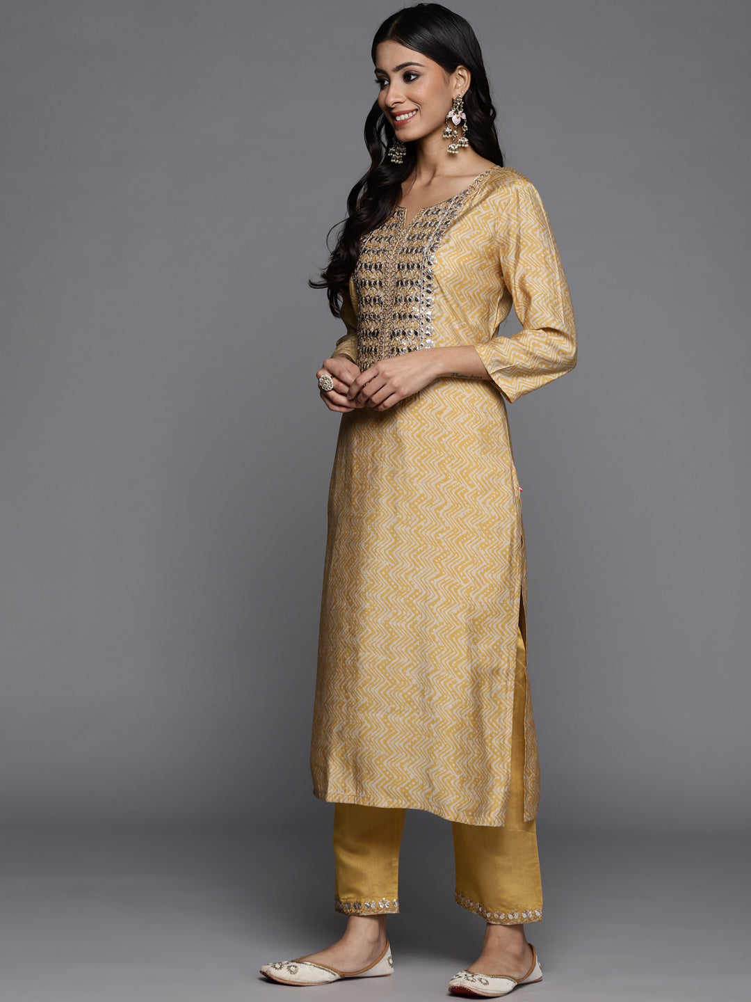 Dhiyona VR Women's Digital Printed Embroidered Kurta With Straight Pant And Embroidered Dupatta