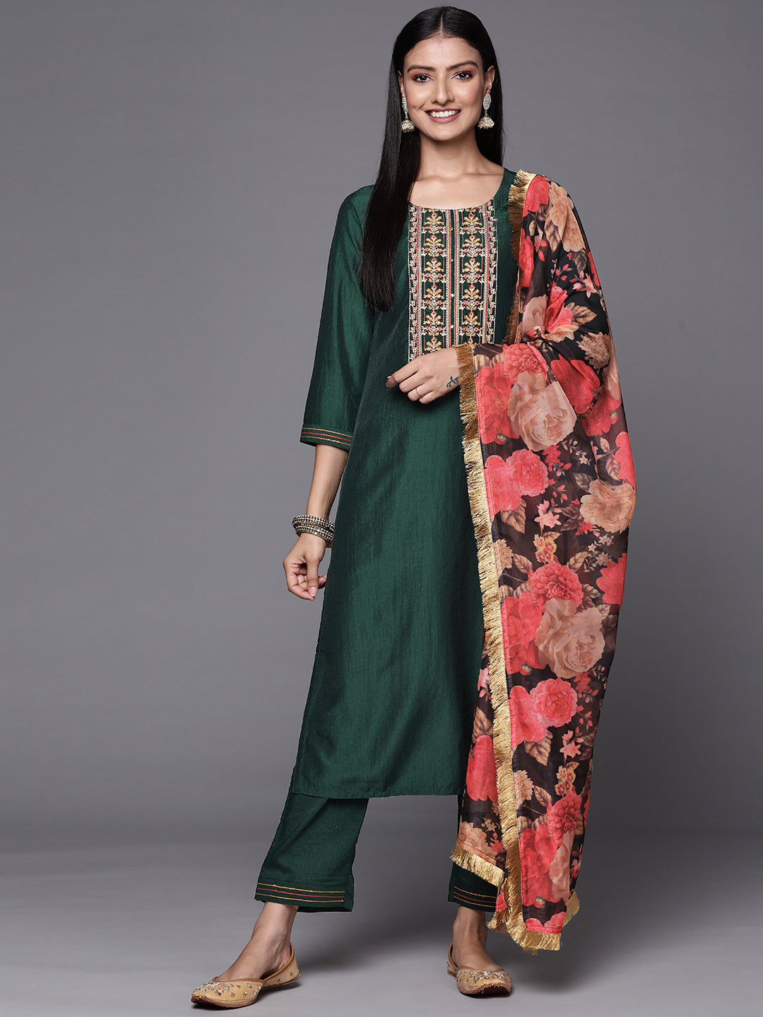 Dhiyona VR Women's Thread Embroidered Kurta Paired With Straight Pant And Digital Printed Dupatta