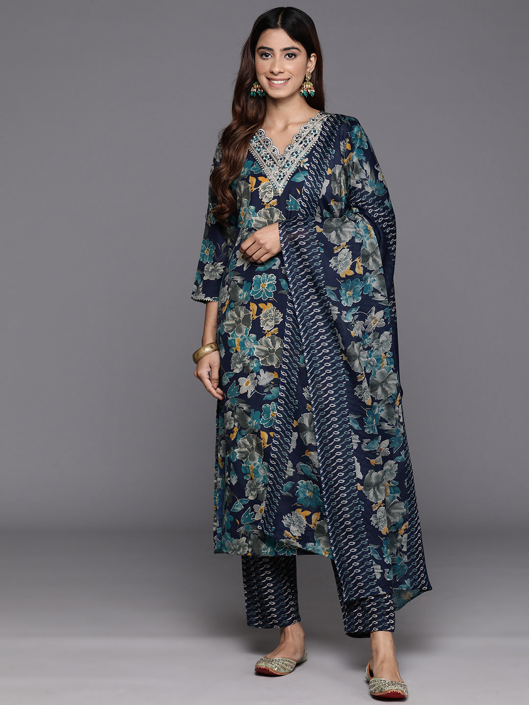 Dhiyona VR Women's Blue Floral Print And Embroidered Kurta With Bottom And Dupatta