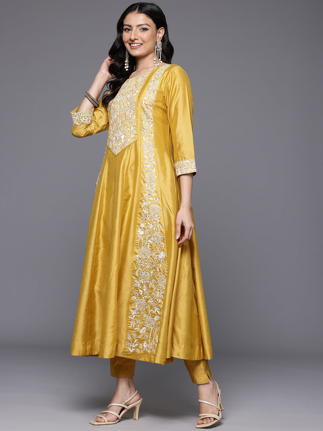Dhiyona VR Women's Yellow Floral Thread Embroidered Anarkali Kurta Paired With Bottom And Dupatta