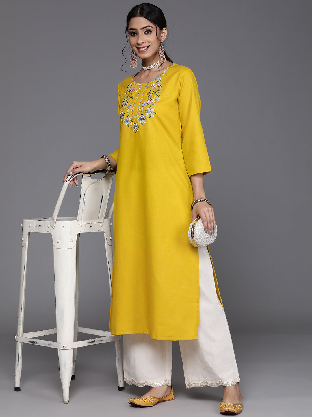 Dhiyona VR Women's Mustard Yellow Floral Yoke Embroidered Straight Kurta