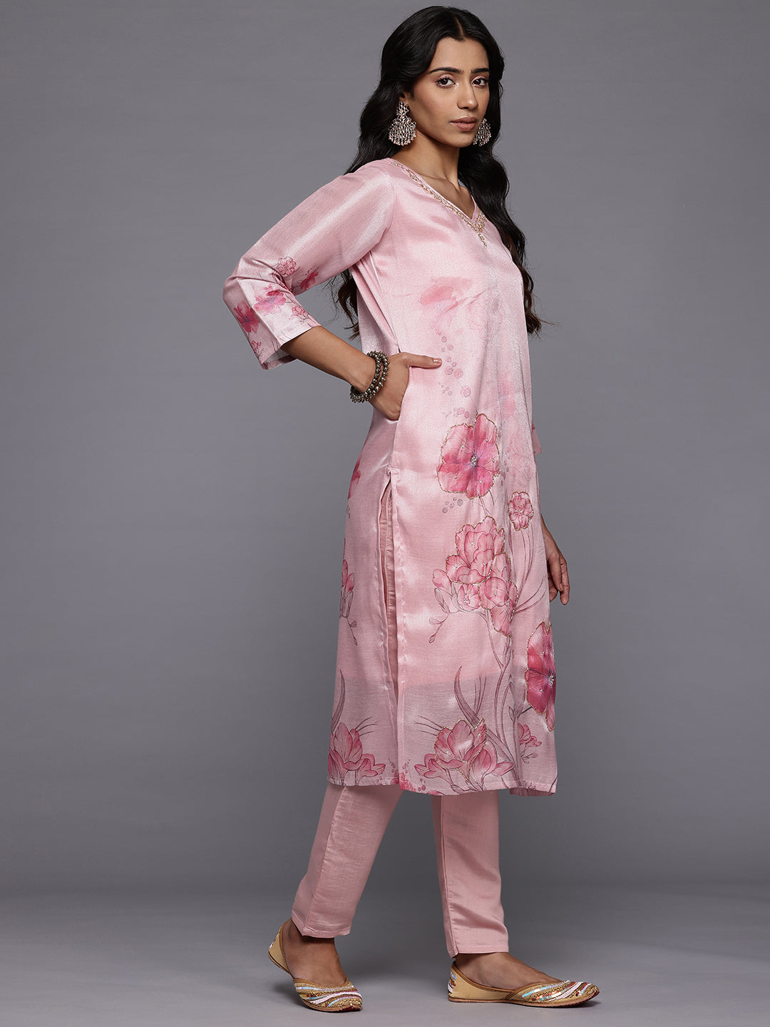 Dhiyona VR Women's Pink Silk Floral Printed Beads And Stones Embellished Kurta Set With Dupatta
