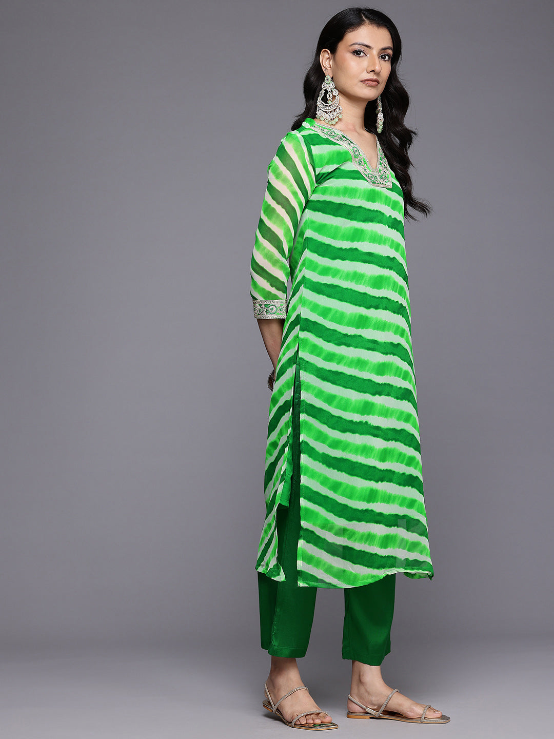 Dhiyona VR Women's Green Leheriya Zari And Sequins Embroidered Kurta Set With Dupatta