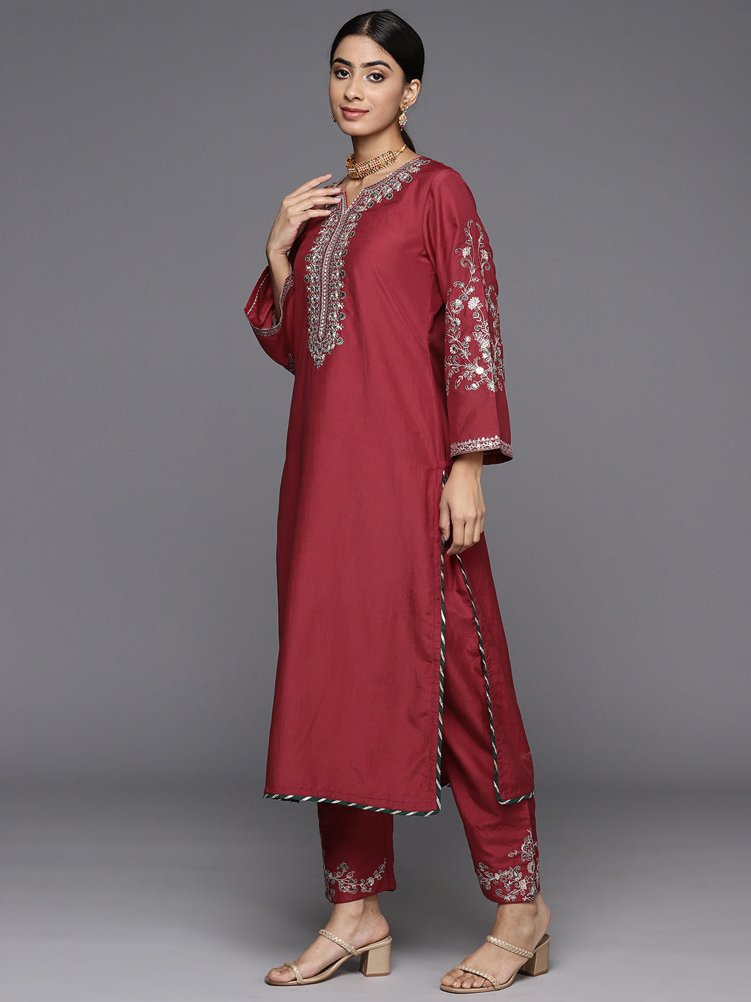 Dhiyona VR Women's Maroon Round Neck Yoke Embroidered Straight Kurta Paired With Tonal Embroidered Bottom And Contrast Dupatta With Fringes