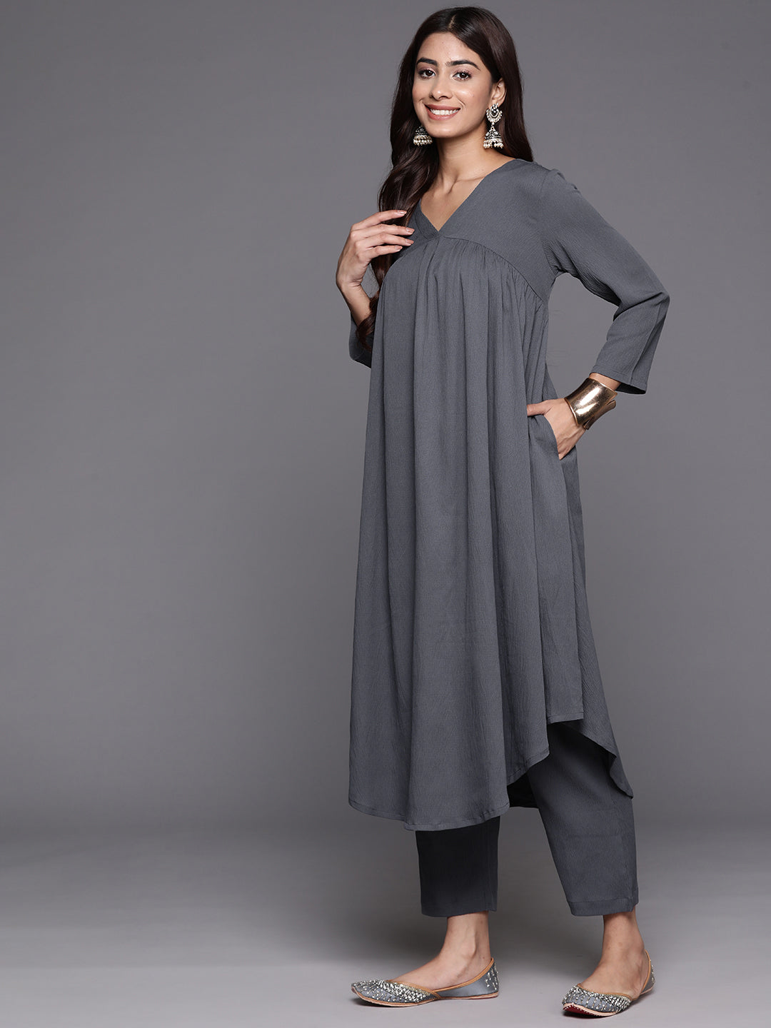 Dhiyona VR Women's Grey Empire Gathered Details A-Line Kurta Paired With Tonal Bottom