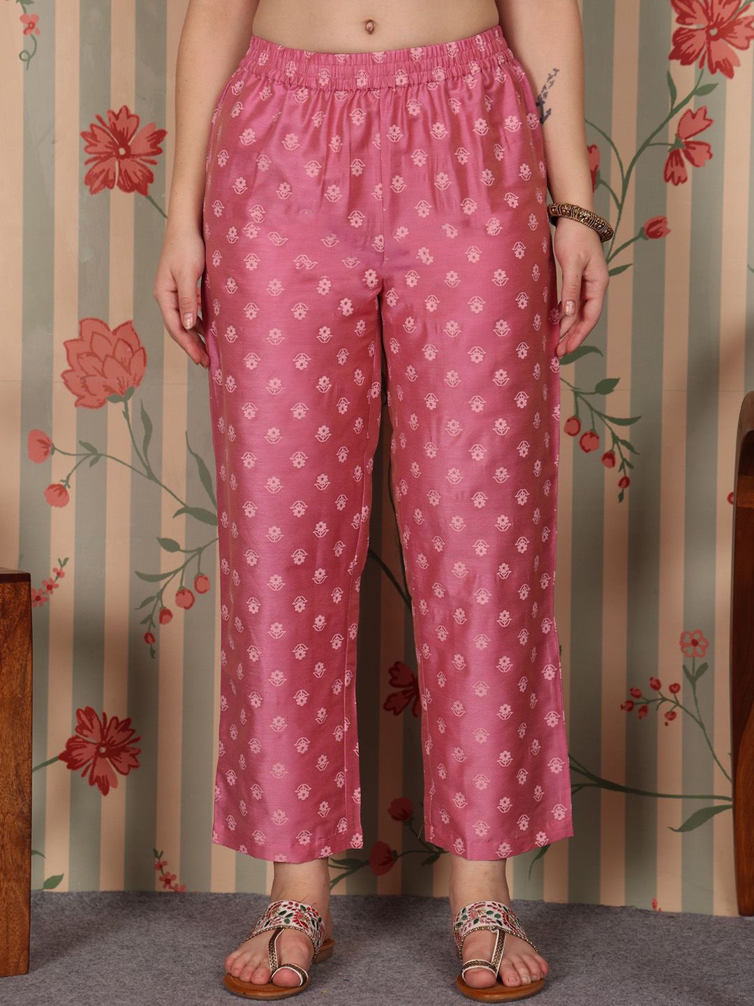 Dhiyona OD Floral Printed Regular Kurta with Trousers