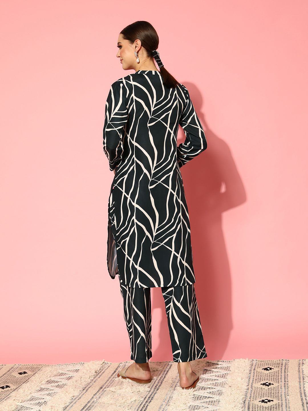 Dhiyona VA Women'sFusion Abstract Printed Regular Kurta with Trousers