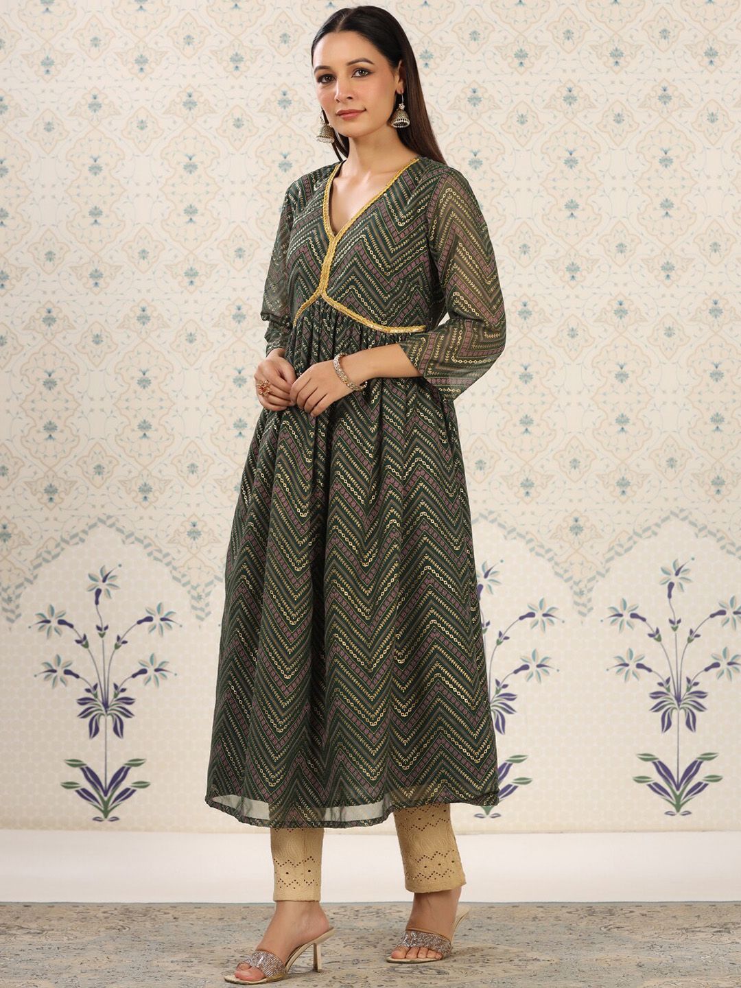 Dhiyona OD Ethnic Motifs Printed V-Neck Thread Work Empire Anarkali Kurta