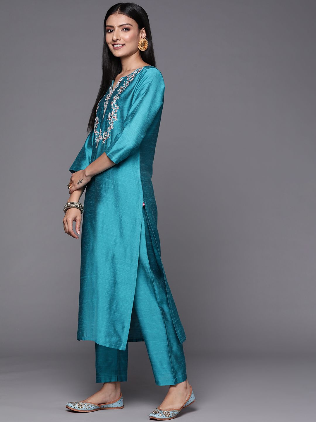 Dhiyona VA Women'sTurquoise Blue Thread Embroidered Yoke Kurta with Trouser with Printed Dupatta