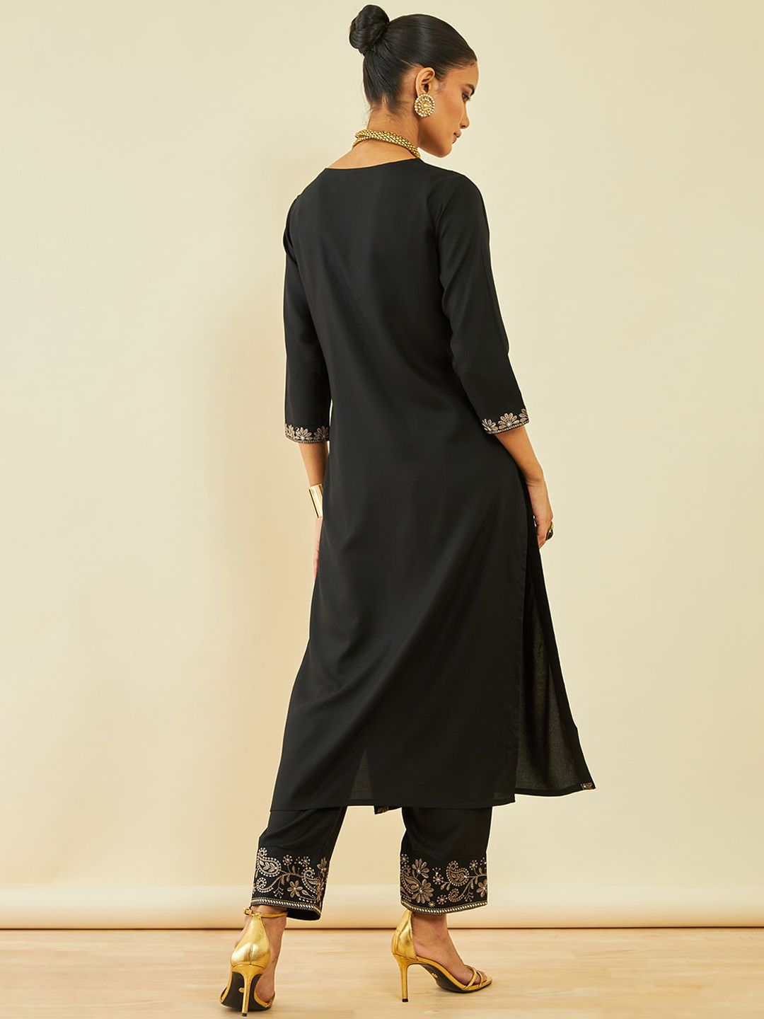 Dhiyona SO Women's Ethnic Motifs Yoke Embroidered Regular Sequinned Kurta with Trousers