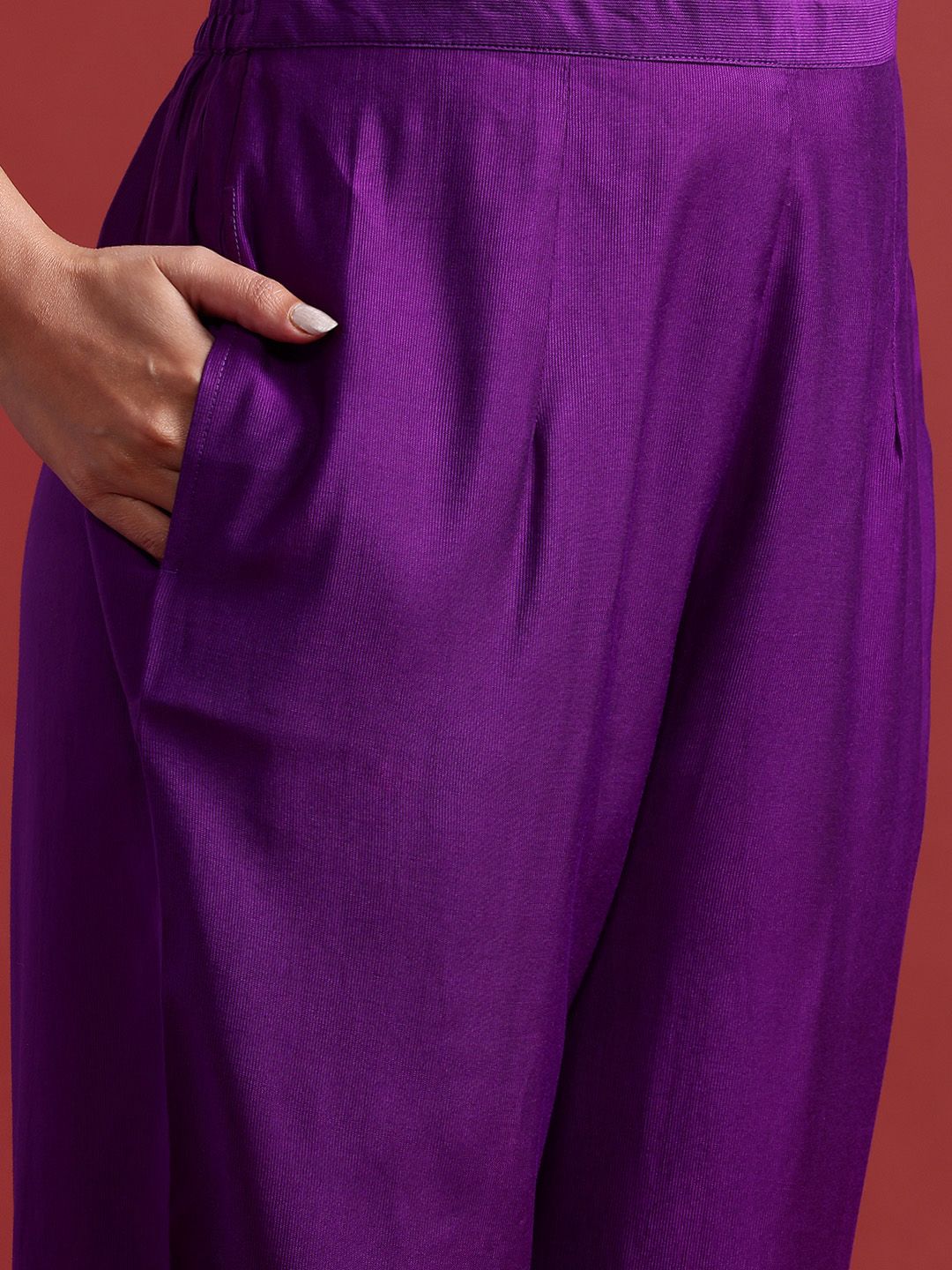 Dhiyona IE Ethnic Motifs Yoke Design Liva Kurta With Trousers & Dupatta