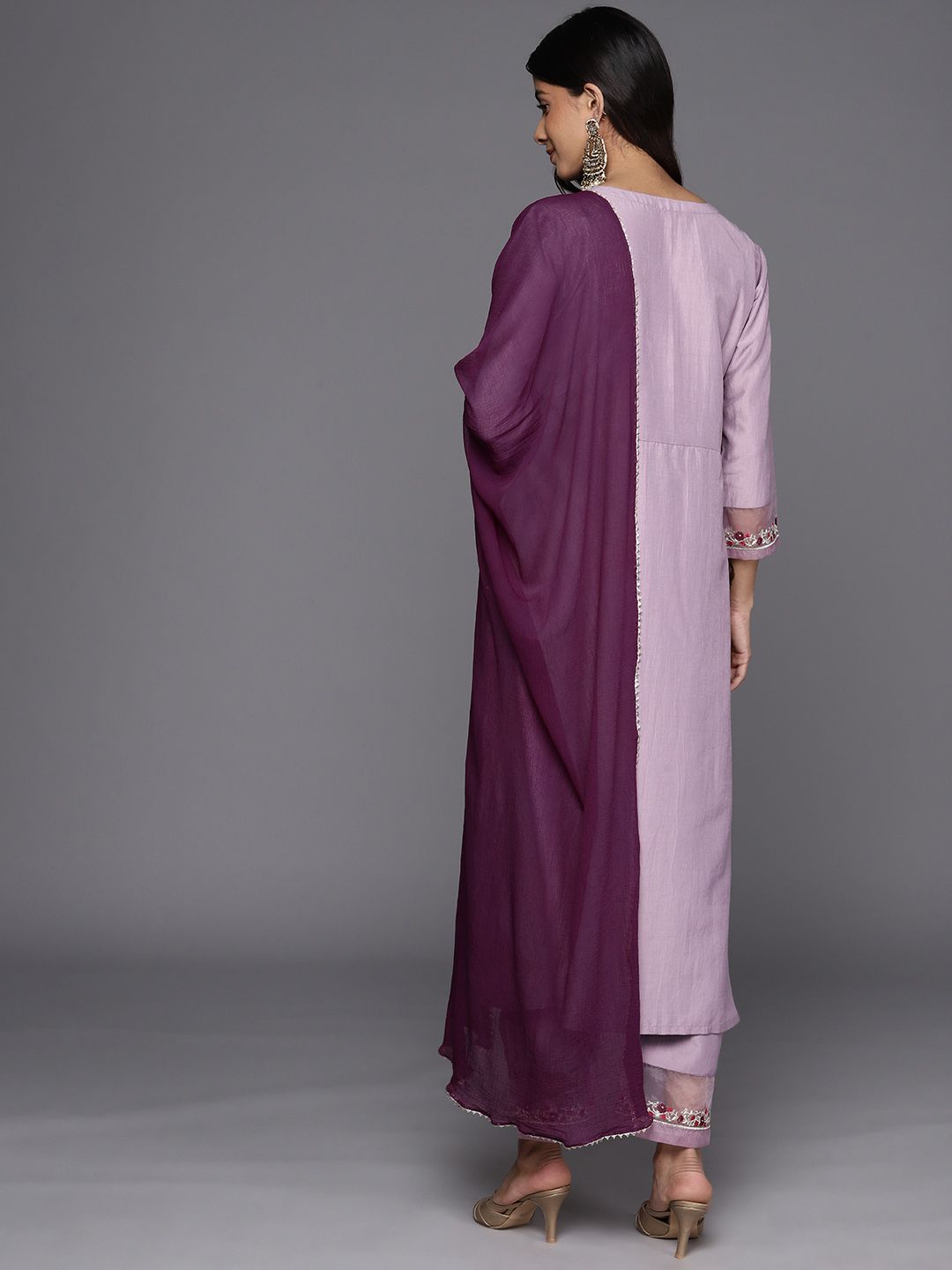 Dhiyona VA Women'sEmbroidered Empire Sequinned Kurta With Trousers & Dupatta