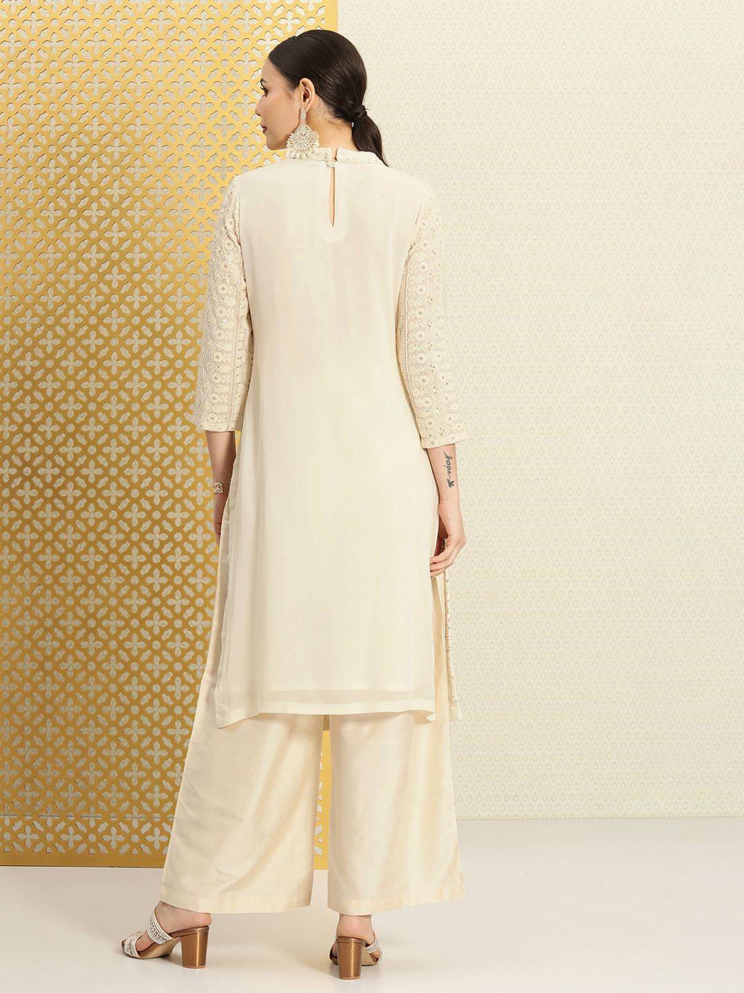 Dhiyona PD Women Women Jashn Round Neck Sequinned Embroidered Kurta With Palazzo