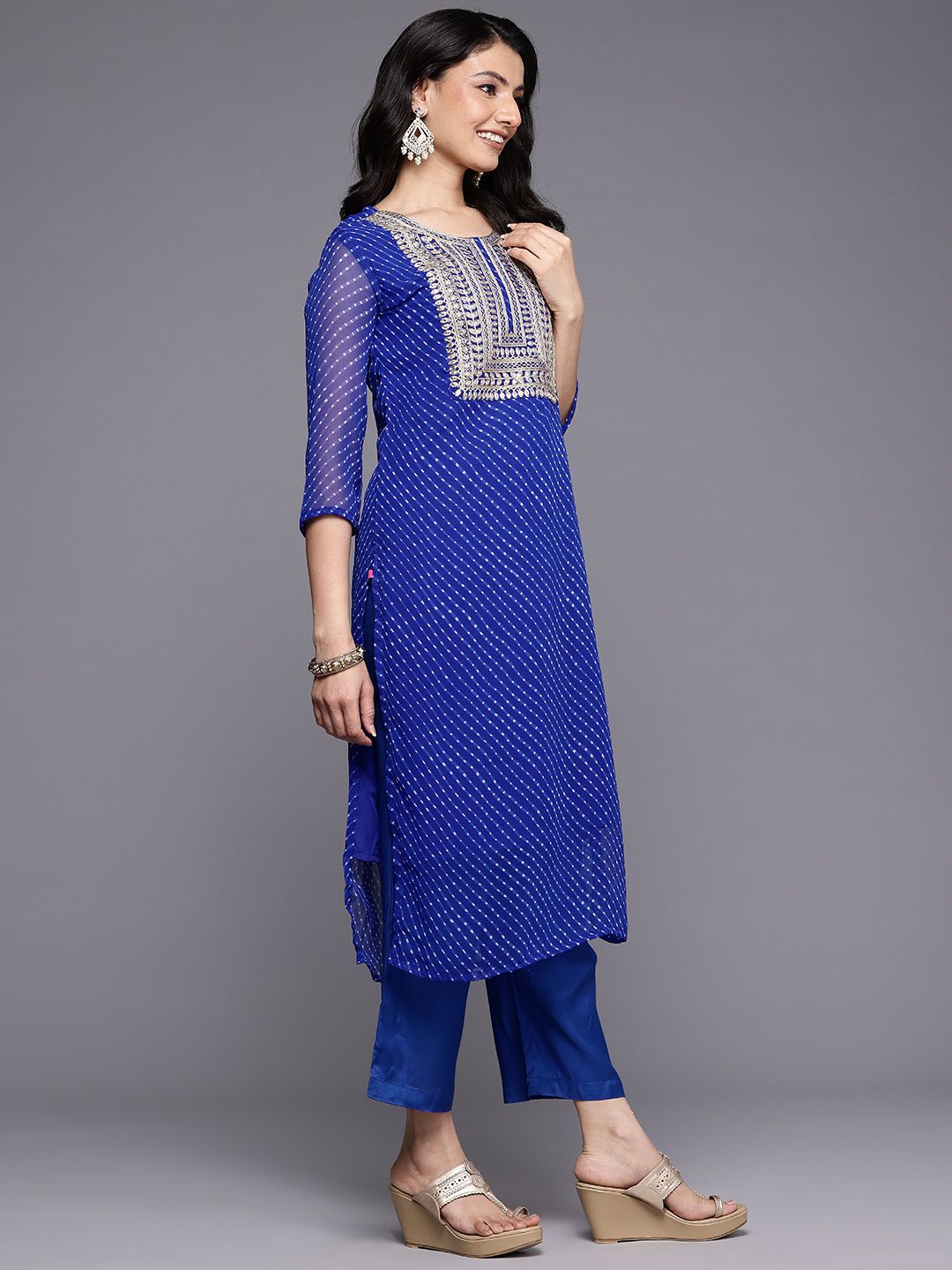 Dhiyona VA Women'sLeheriya Printed Zari Kurta With Trousers & Dupatta