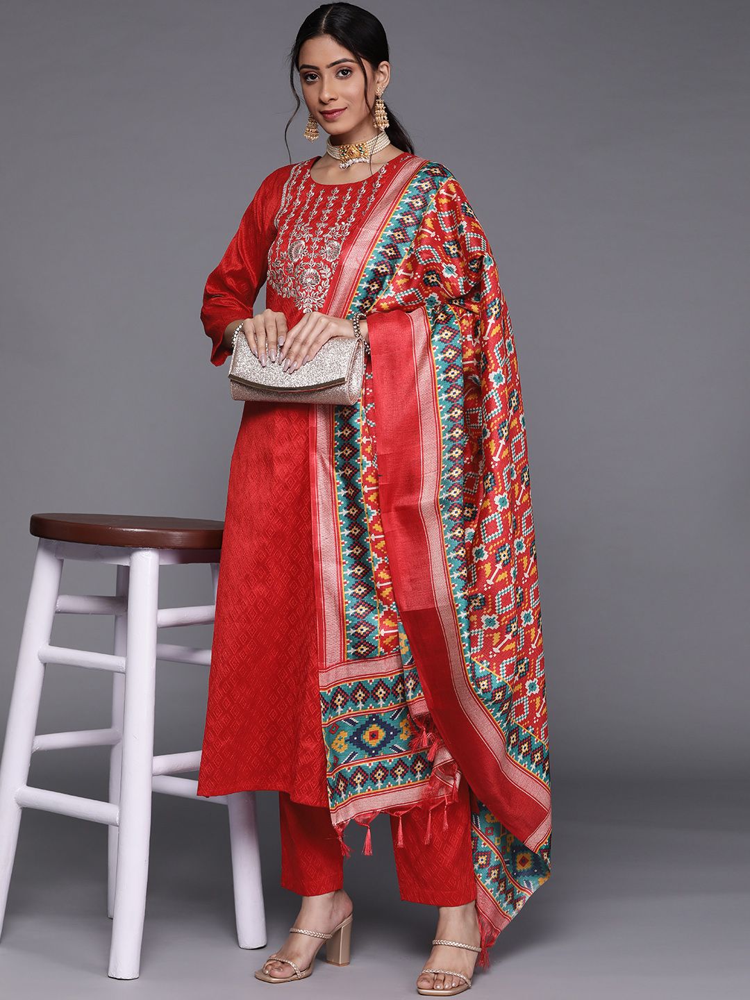 Dhiyona VA Women's Red Kurta with Trousers & With Dupatta