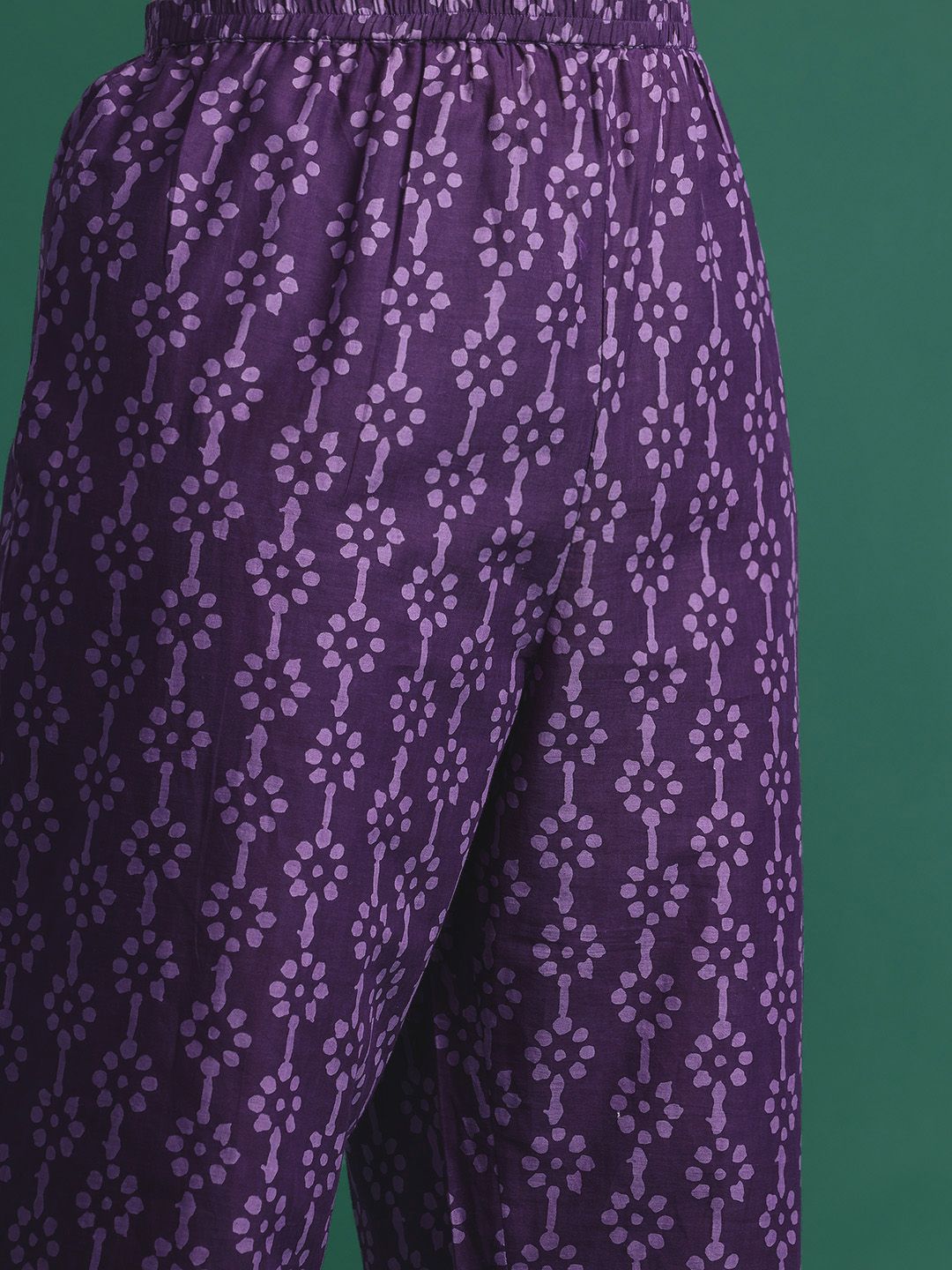 Dhiyona IE Paisley Printed Kurta with Trousers & Dupatta