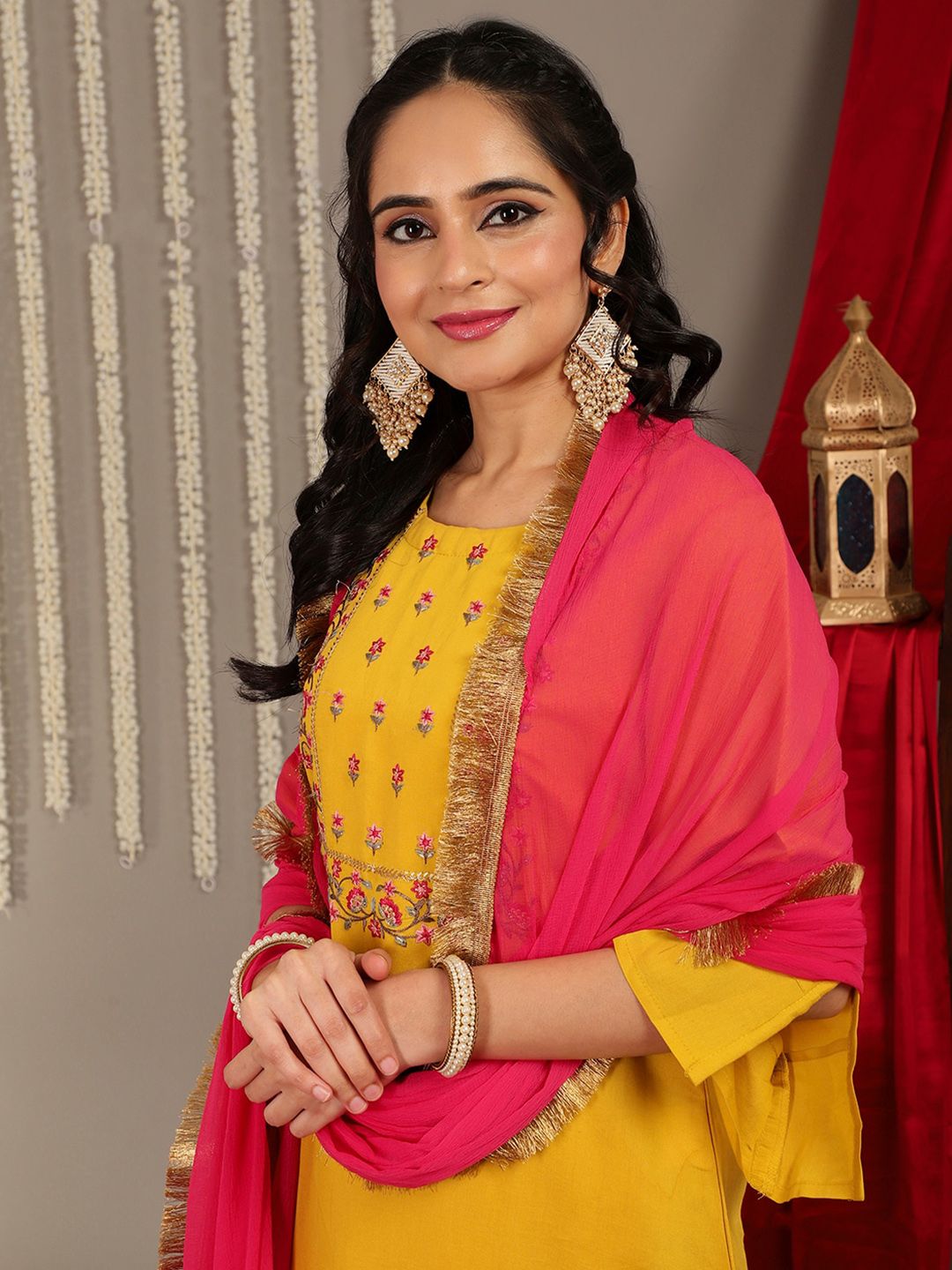 Dhiyona VA Women'sFloral Embroidered Yoke Design Kurta with Trousers & With Dupatta