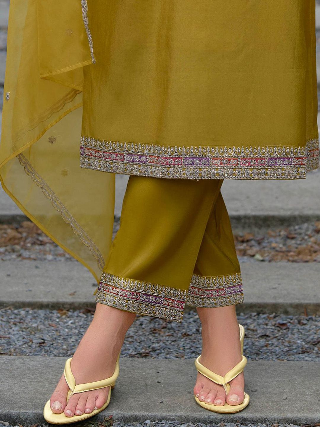 Ethnic Motifs Embroidered Straight Kurta with Trousers & Dupatta
