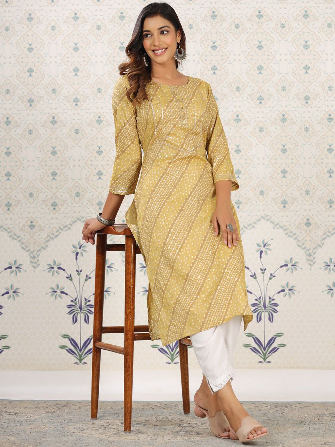 Dhiyona OD Ethnic Motifs Printed Gotta Patti Straight Kurta