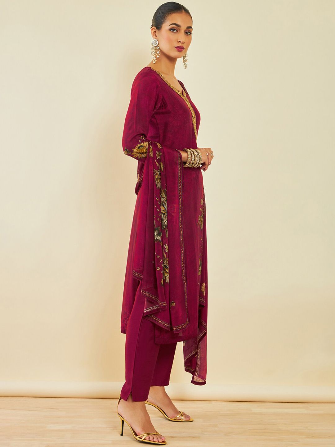 Dhiyona SO Women's Maroon Floral Printed Beads and Stones Kurta With Trousers & Dupatta