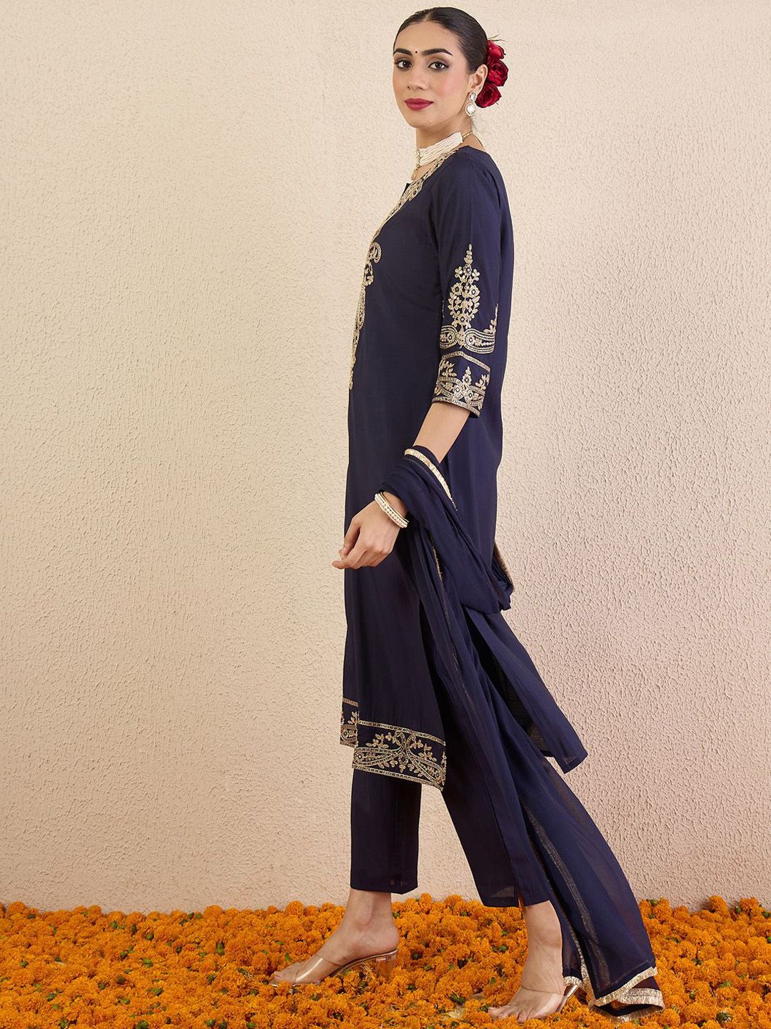 Dhiyona IE Women Solid Woven Design Kurta with Pyjama & Dupatta