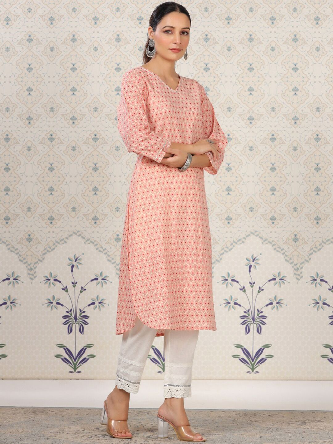 Dhiyona OD Floral Printed Straight Pure Cotton Kurta