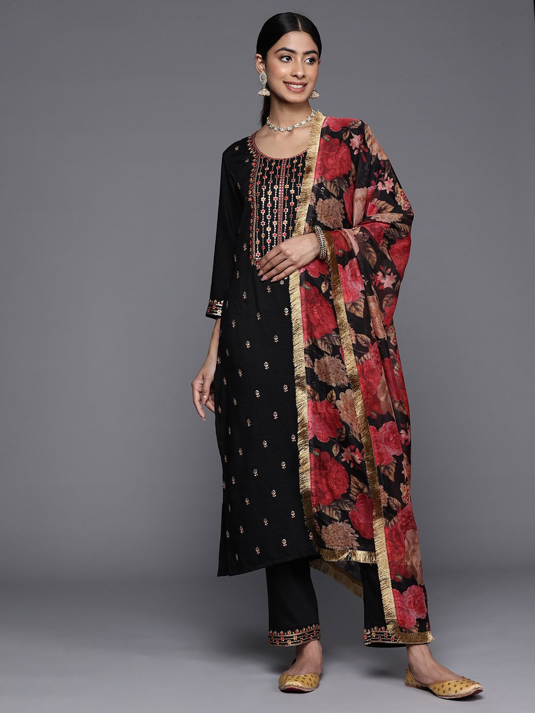 Dhiyona VA Women'sFloral Yoke Design Sequinned Kurta with Trousers & With Dupatta