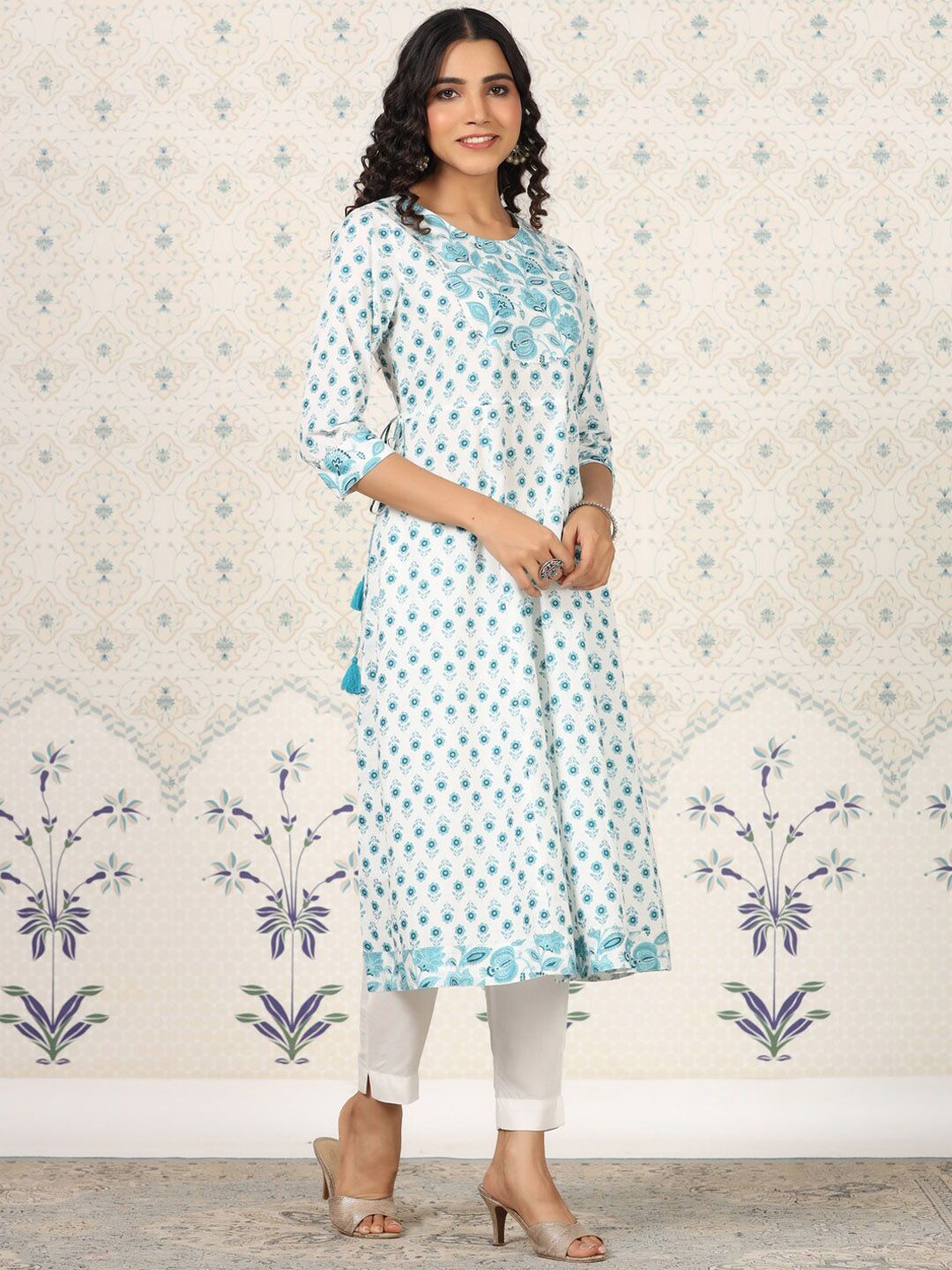 Dhiyona OD Floral Printed Gotta Patti Pure Cotton A-Line Kurta